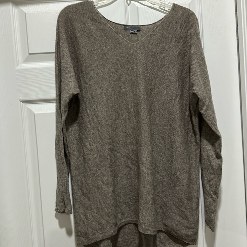 Vince sweater Top